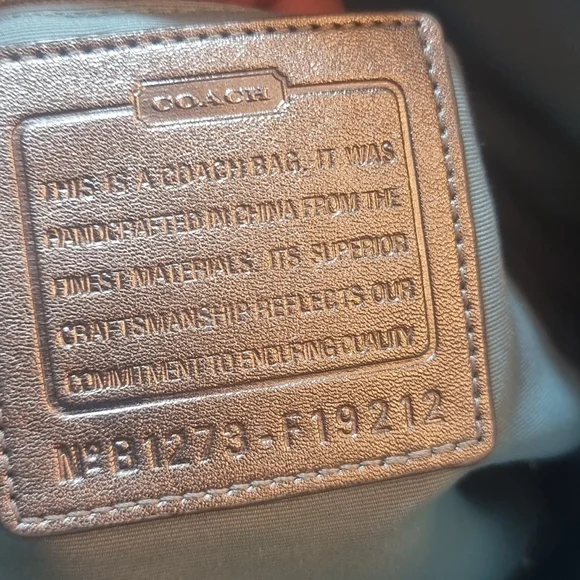 Coach summer star cream and teal purse - Picture 6 of 6